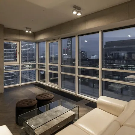 Apartament Black Pearl - Amazing View, 130 Sqm Warszawa