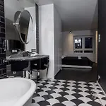 Black Pearl - Amazing View, 130 Sqm *