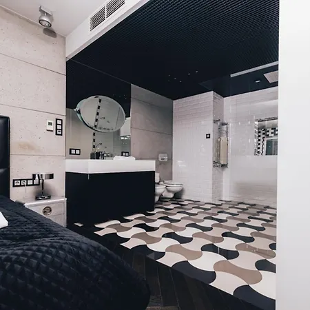 Black Pearl - Amazing View, 130 Sqm Apartamento Varsovia