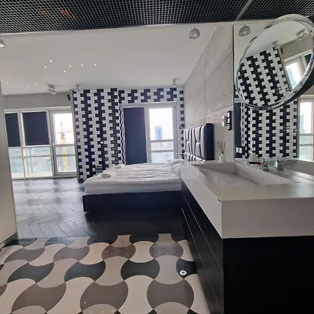 Black Pearl - Amazing View, 130 Sqm *