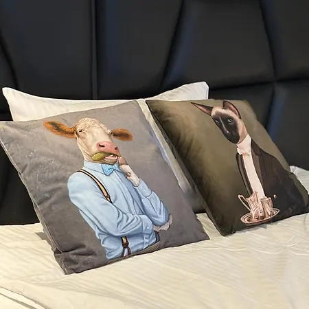 Apartment Black Pearl - Amazing View, 130 Sqm Warsaw