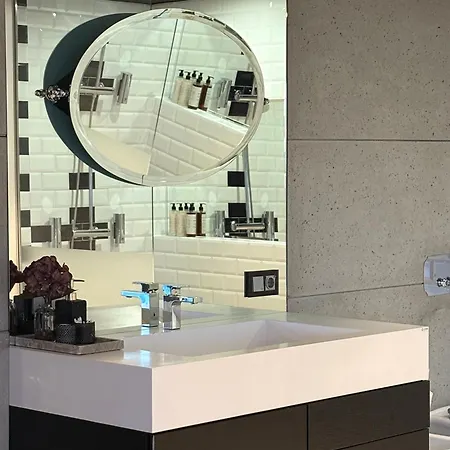 Black Pearl - Amazing View, 130 Sqm דירה ורשה