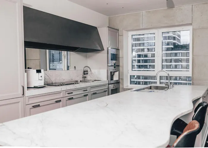 Black Pearl - Amazing View, 130 Sqm