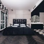 Black Pearl - Amazing View, 130 Sqm * Varşova