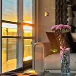 Daire Black Pearl - Amazing View, 130 Sqm *