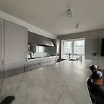 Daire Black Pearl - Amazing View, 130 Sqm *
